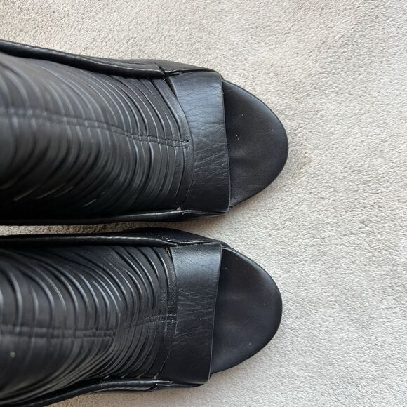 L.A.M.B. By Gwen Stefani Black Leather Stiletto Heel Sandals Women 9 Strappy - Picture 8 of 15